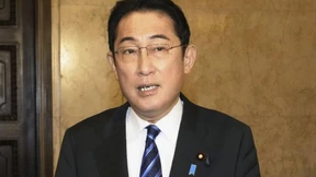 Waffen und Babys bestimmen Japans Budget