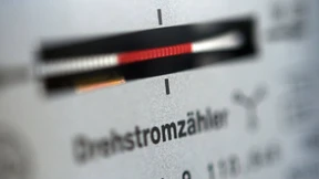 Schlechte Noten für Vergleichsportale von Stromtarifen