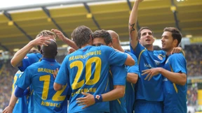 Schienbeintritte gegen den Übermut