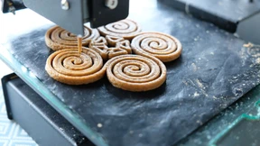 Wie druckt man aus Lebensmittelresten neue Speisen?