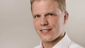 Dem Gericht droht, was Kritiker der EZB vorwerfen