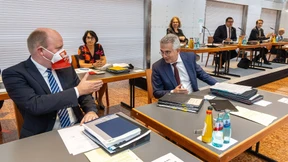 Feldmanns scharfes Schwert