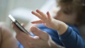 Wann darf mein Kind ans Tablet?