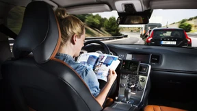 Selbstfahrende Autos erobern 2020 die deutschen Autobahnen