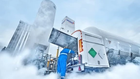 Messer gibt Investor Langzeitrolle