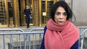 Ironie des Schicksals für Mary Boone