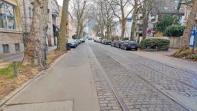 Parkplätze weichen separatem Radweg