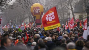 Hunderttausende demonstrieren gegen Rentenreform