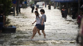 Thailands Industrie versinkt in den Fluten