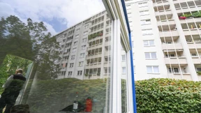 Brandwache an Hochhaus in Heusenstamm postiert