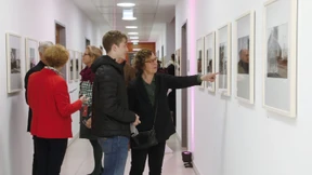 Weniger Lohn und eine unentgeltliche Schau