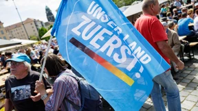 Sollte die AfD regieren, wollen sie weg