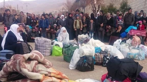 Erste Hilfsgüter für hungernde Syrer