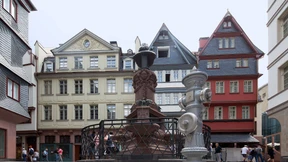 Zapfstelle auf dem Hühnermarkt
