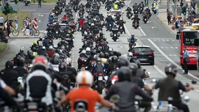 Tausende Biker bei Motorraddemo in Wiesbaden