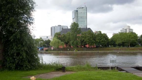 Main-Brücke am Isenburger Schloss