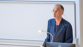 Was den Schriftsteller Aris Fioretos antreibt