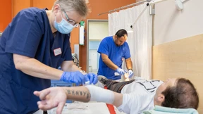 „Es wird Morgen, und es wird Abend, und ich sitze nur“