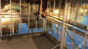 Bitte bleibt auf dem Boden!