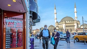 Türkische Lira fällt weiter