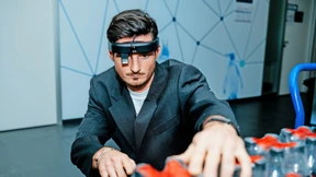 Smarte Kommissionierer tragen Brille