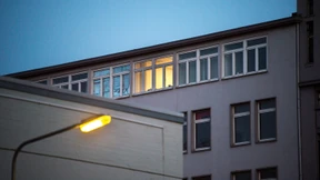 Wie man mit einem Stromanbieter-Wechsel Geld sparen kann