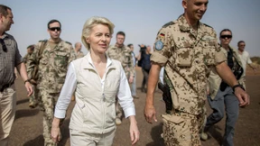 Von der Leyen will mehr Soldaten