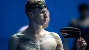 Da gucken die Player des Schwimmens