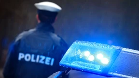 Geldautomat gesprengt – Trickdieb stiehlt Briefbeschwerer