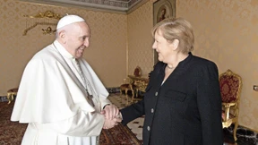 Teils sogar sexy Einblicke