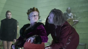 Das böse Monstrum spielt auf