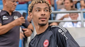 Hugo Etikités Abgang in Badelatschen