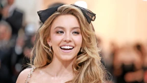 Warum Schleifen jetzt auch bei älteren Frauen beliebt sind