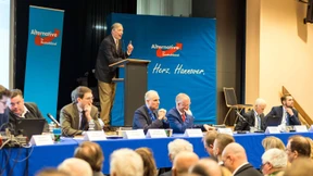 „Über uns könnte man eine Sitcom drehen“