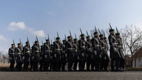 Die Fesseln des Zwei-plus-vier-Vertrags