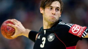 Stürmisch mit Schnauzbart