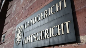 Junger Zeuge beschuldigt seinen Onkel des Brudermords