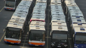 In Telekommunikation und Verkehr wird kräftig eingestellt