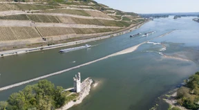 Sinkende Wasserstände am Rhein beeinträchtigen Schifffahrt