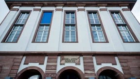 Was der Vertraute der Ehefrau berichtet