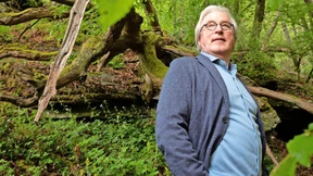 Mit den Mördern tut er sich schwer