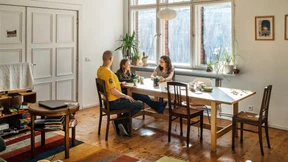 Eine Familie, die auszog, im Kloster zu leben