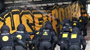 Heftige Krawalle überschatten Fußball-Derby in Rostock