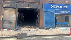 Der Straßenkampf beginnt im Internet