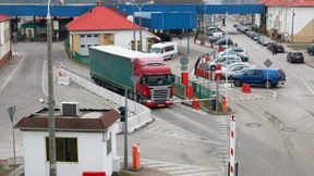 Polen schließt letzten Grenzübergang für Lastwagen aus Belarus