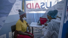 Wie Trump den weltweiten Kampf gegen HIV und AIDS gefährdet