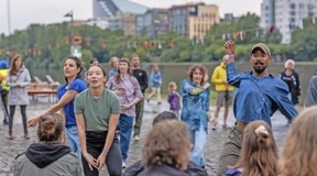 Die Bühne ist das Pflaster