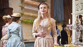 Aschenputtel bekommt einen Job im Schuhladen