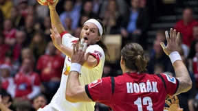 Dänemark und Spanien ziehen in die EM-Hauptrunde ein