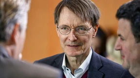 Lauterbach verteidigt Reform